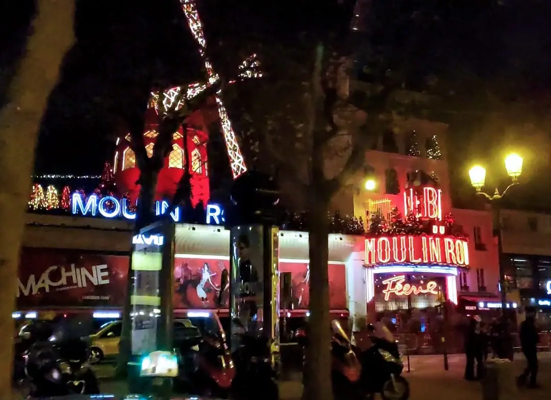 Pigalle's cabaret district lit up at night
