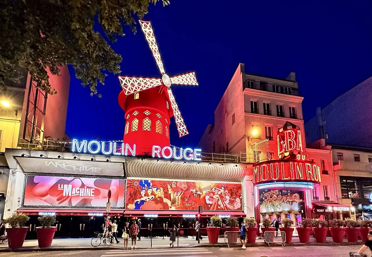 The Moulin Rouge lit up at night