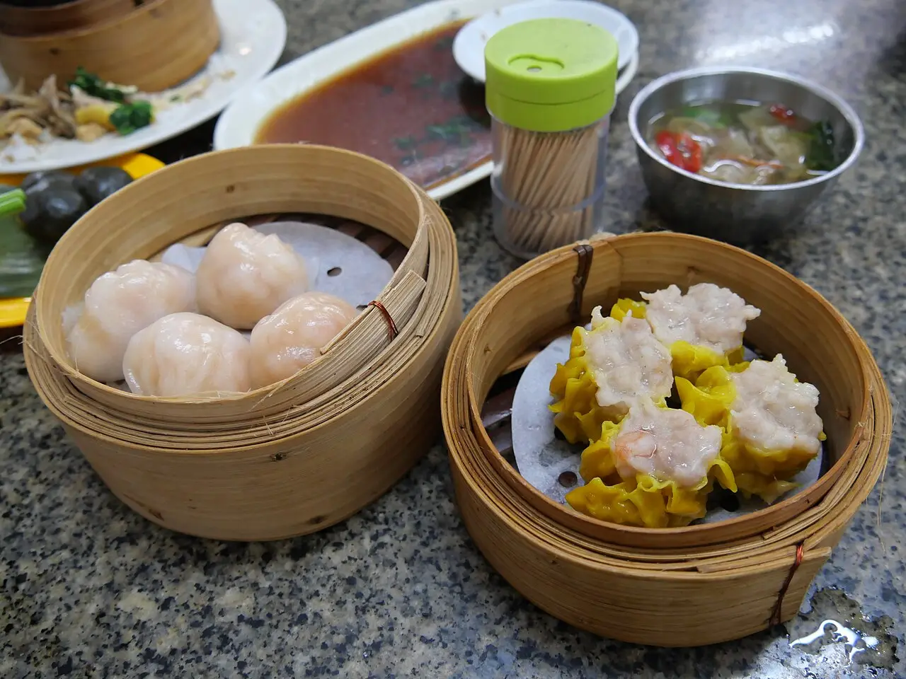Har gow and siu mai dumplings