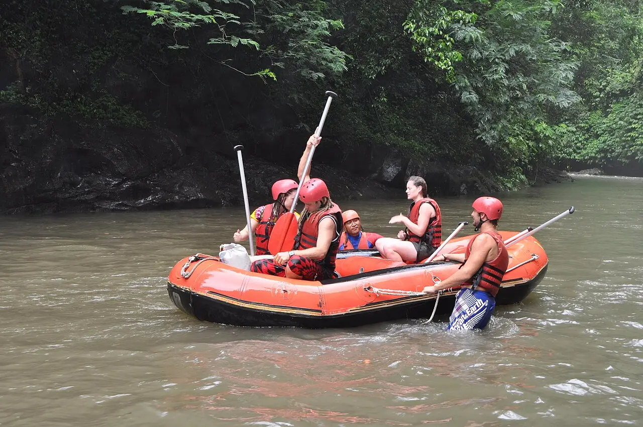 A raft paddling down the Ayung River