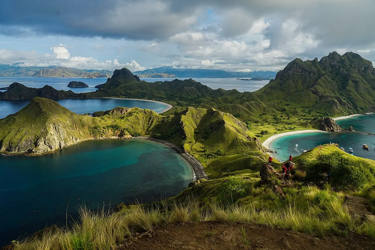 The famous viewpoint over the bays of Padar Island