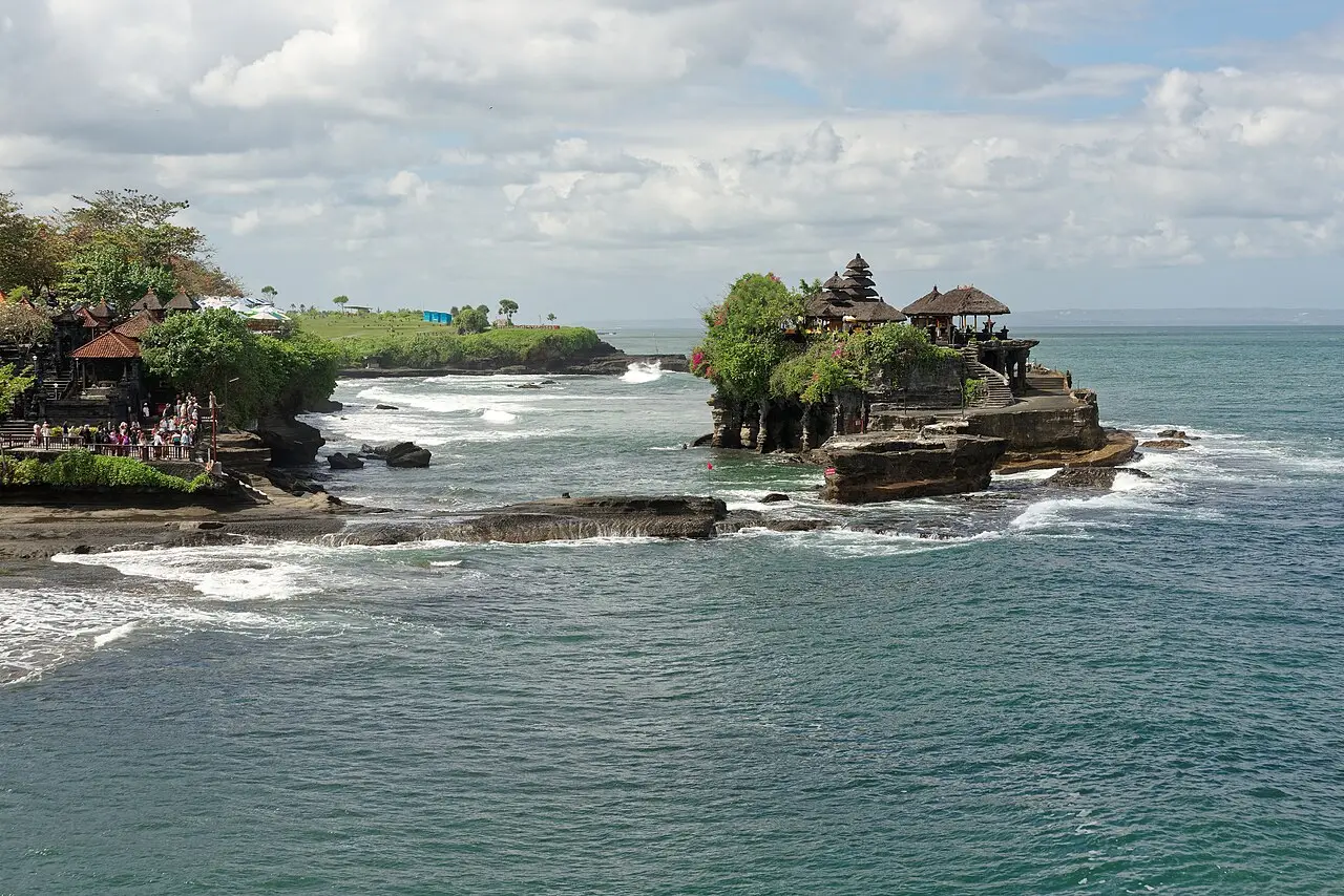 The coastline and temple rocks at Tanah Lot