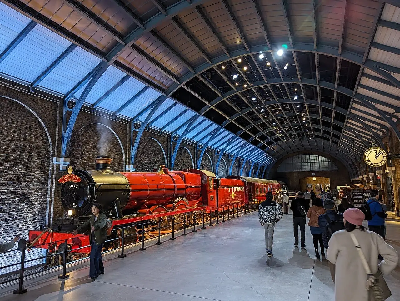 Platform 9 3/4 and the Hogwarts Express inside the studio tour