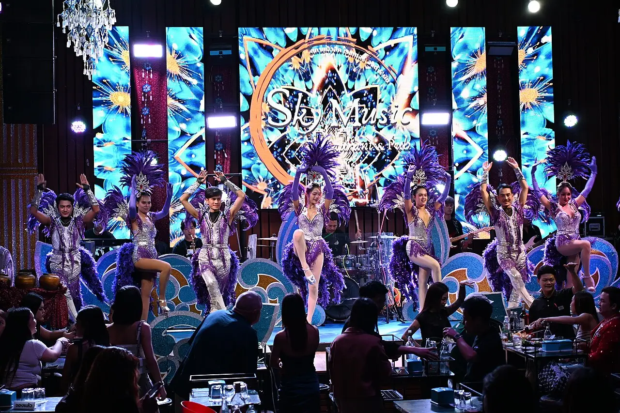 A colourful finale on stage