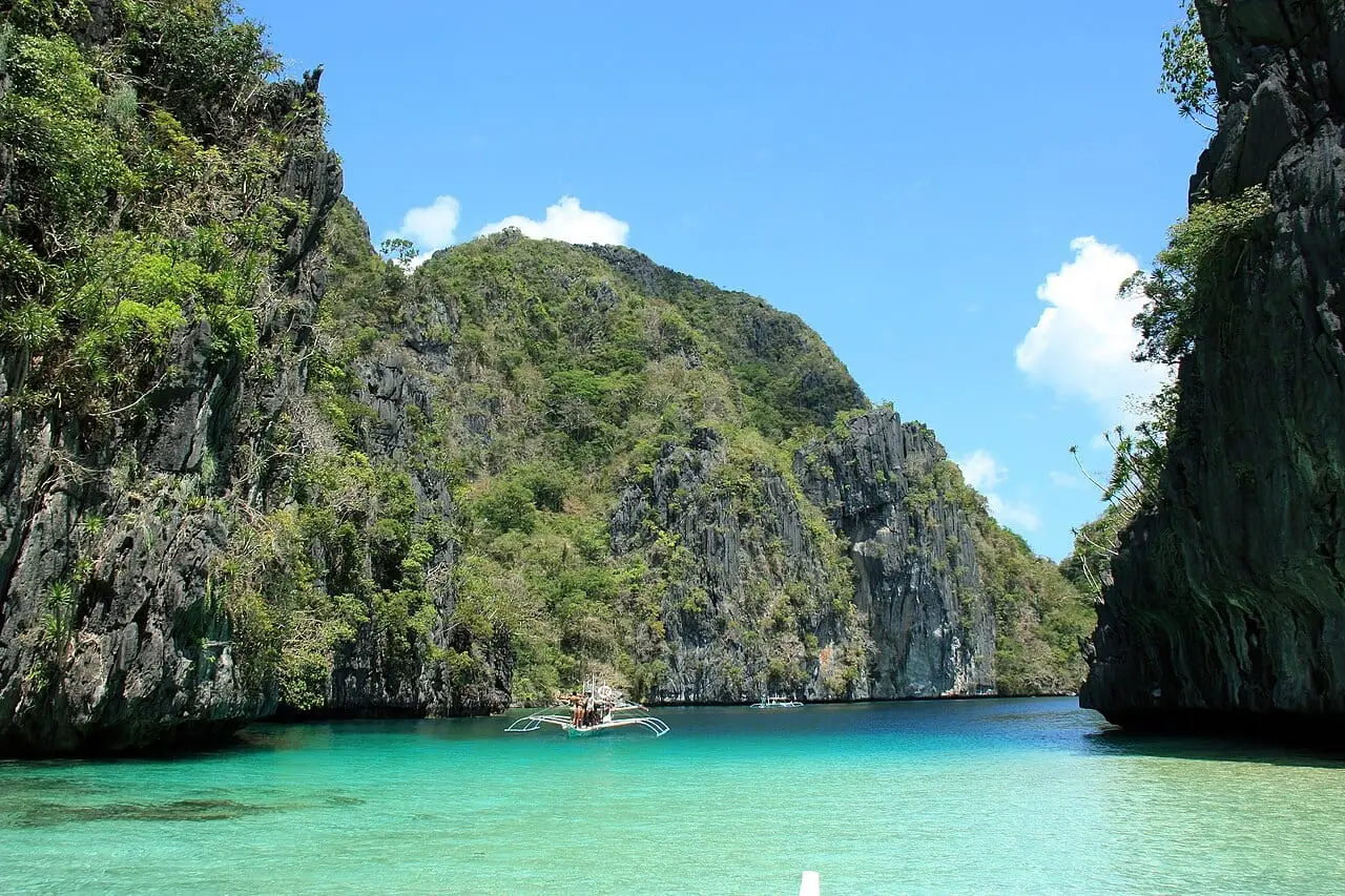 A lagoon between karst cliffs in El Nido