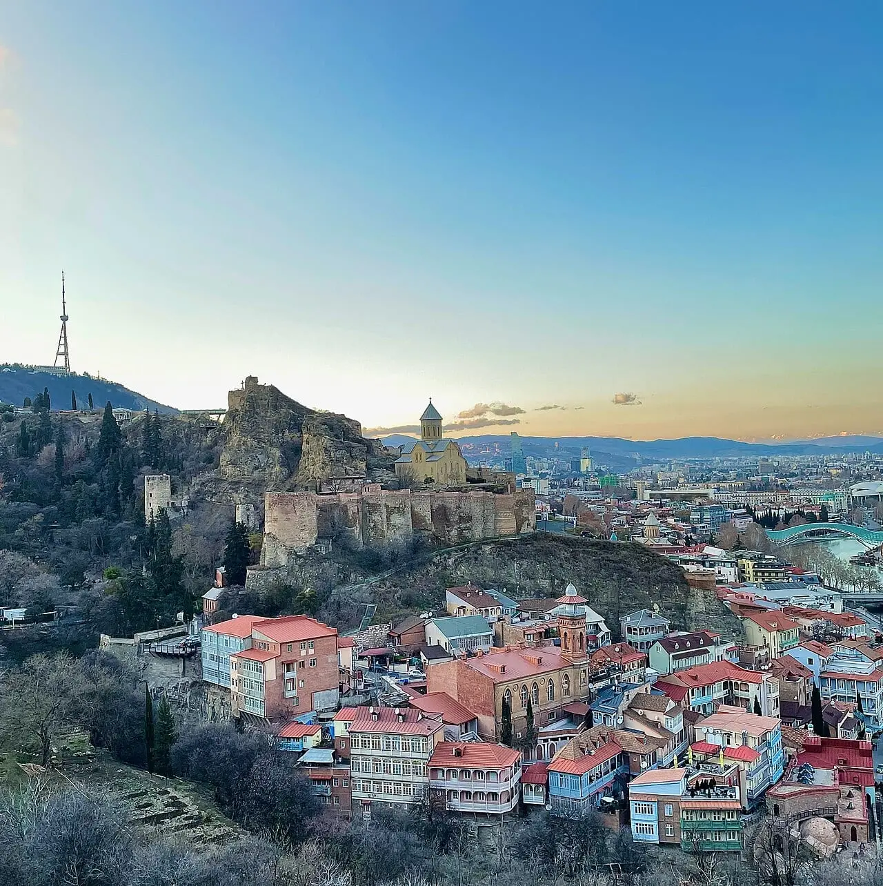 Old Tbilisi and the Mtkvari river