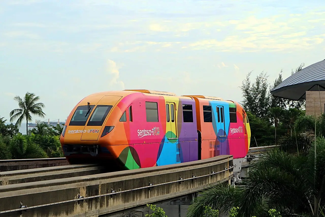 The Sentosa Express monorail