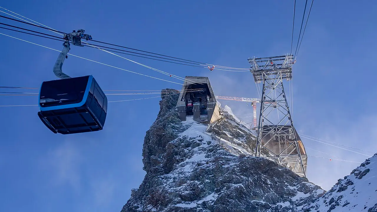 A gondola rising towards the Matterhorn