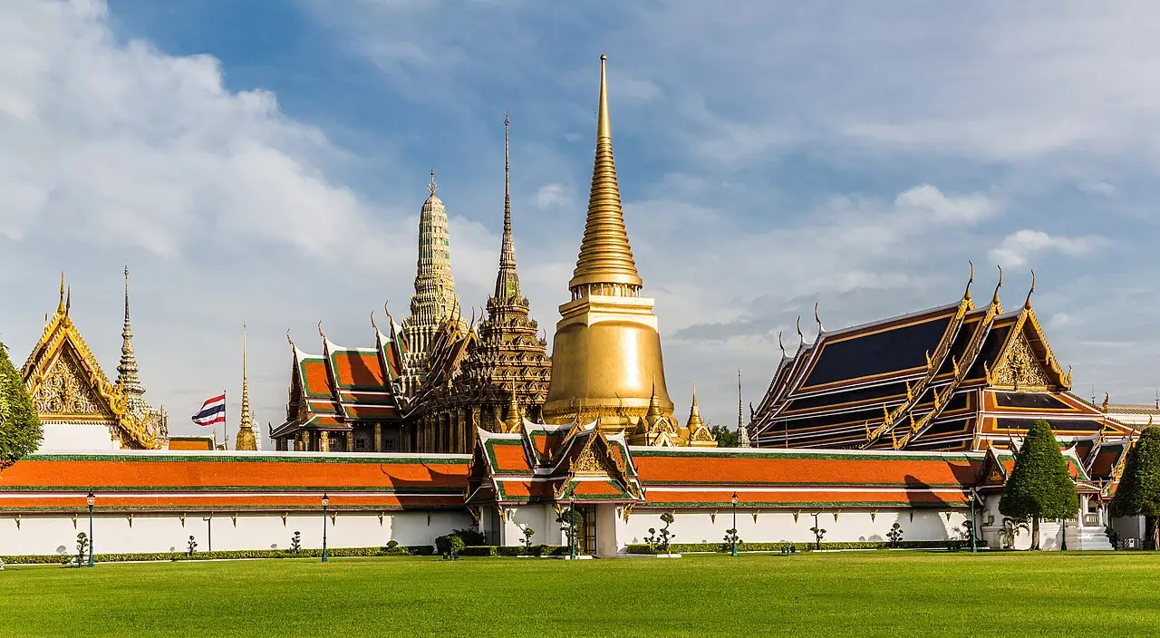 Golden chedis and spires of Wat Phra Kaew