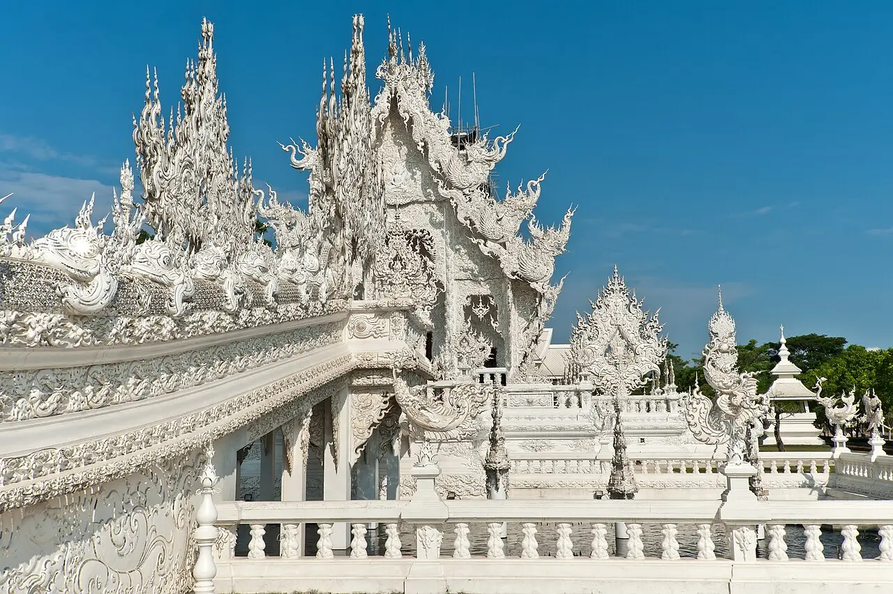 Intricate white and silver carvings of Wat Rong Khun