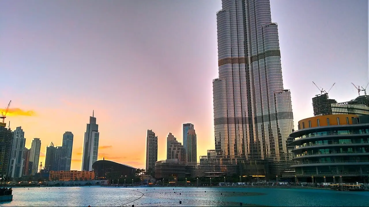 The Dubai Fountain below the Burj Khalifa at dusk