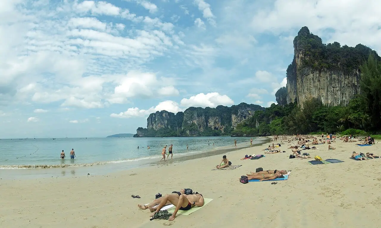 Railay Beach and its limestone cliffs, Krabi