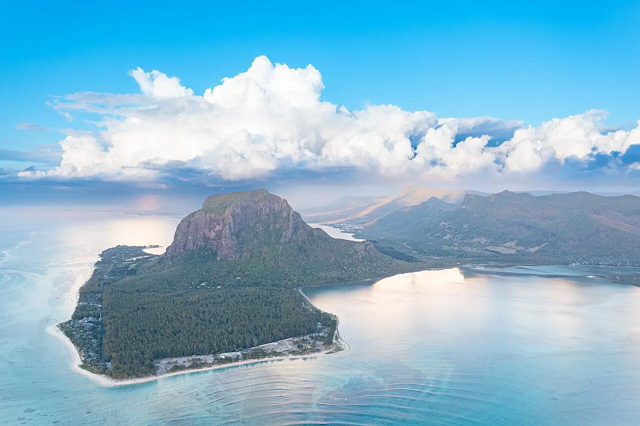 Le Morne Brabant mountain and the turquoise lagoon of Mauritius
